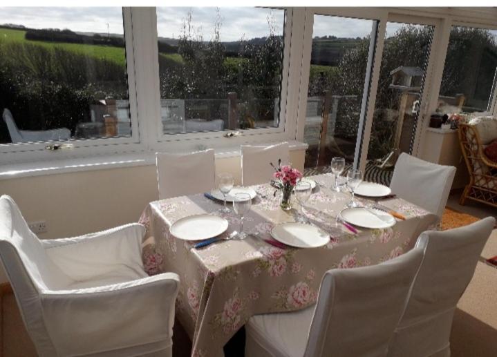 Curlews Cottage - House With 3 Bedrooms And Garden - Walking Distance To The Beach ペランポース エクステリア 写真