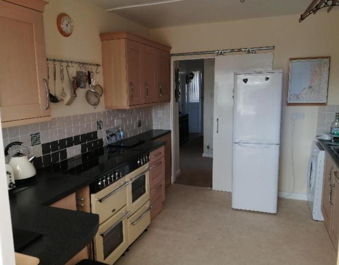 Curlews Cottage - House With 3 Bedrooms And Garden - Walking Distance To The Beach ペランポース エクステリア 写真